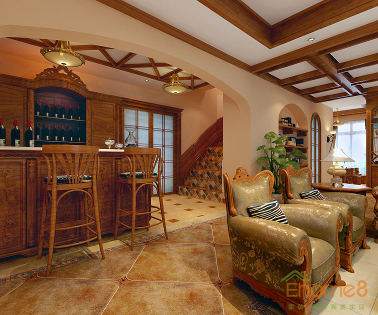 富力花都躍層135平米法式風(fēng)格客廳酒柜裝修效果圖1
